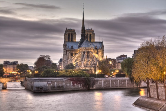  Notre Dame Cathedral (Notre Dame de Paris)